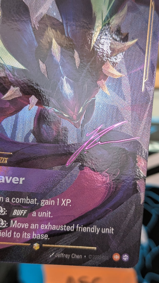 Kha'zix Voidreaver UNL - 236*/219 - Overnumber Signature - Unleashed Riftbound