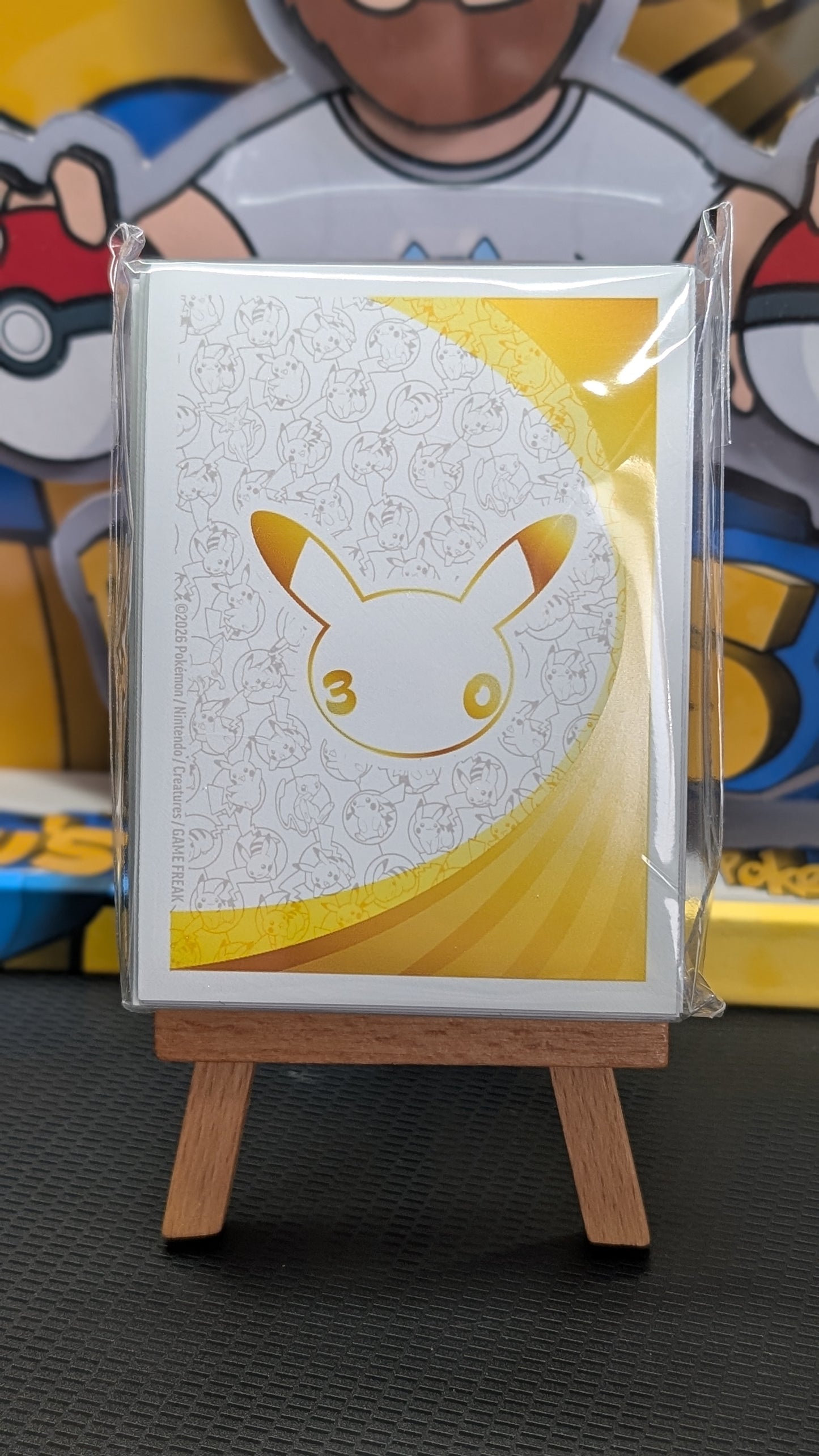 Pikachu Sleeves.